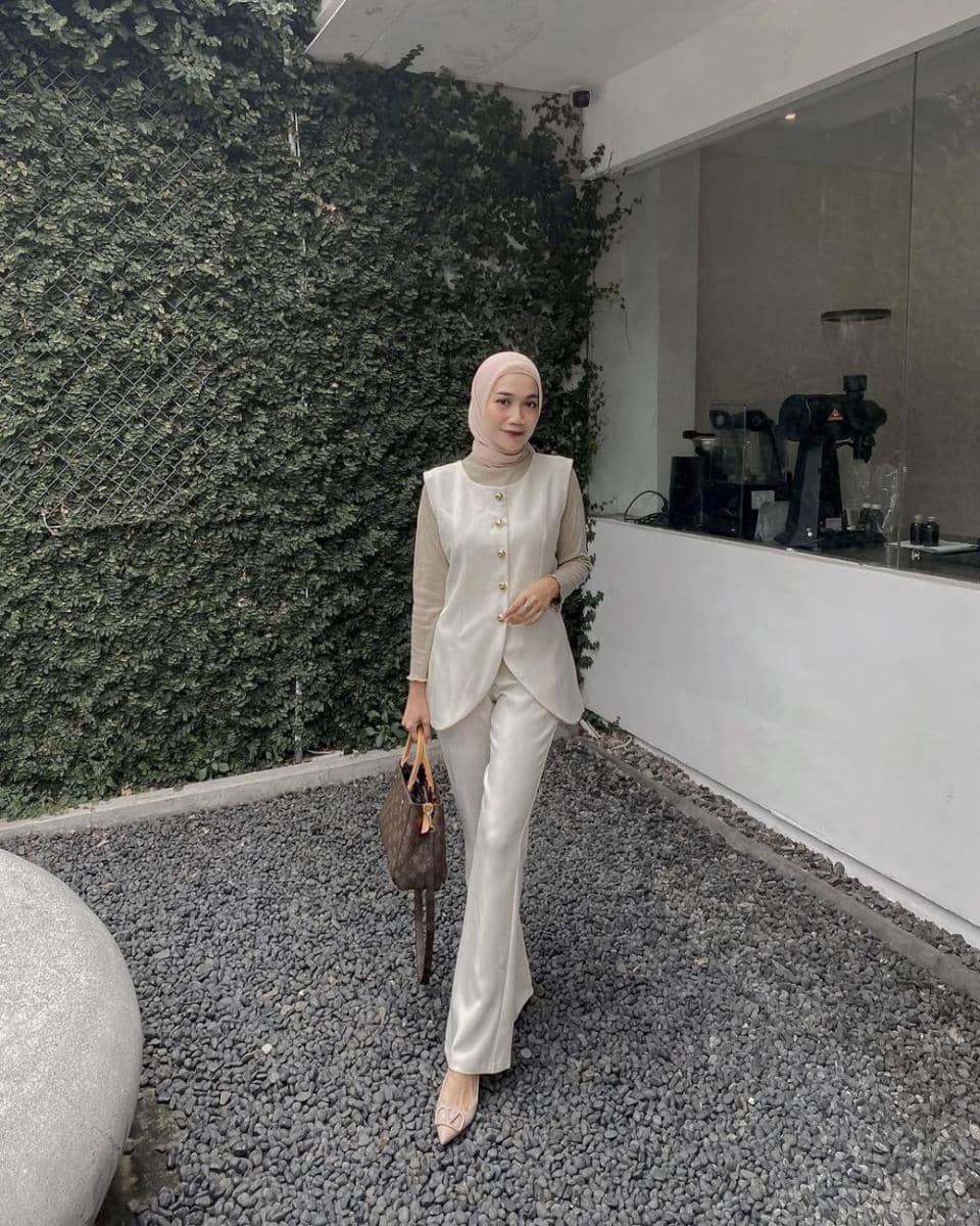 Uwie Mariska (instagram.com/uwiemariska)