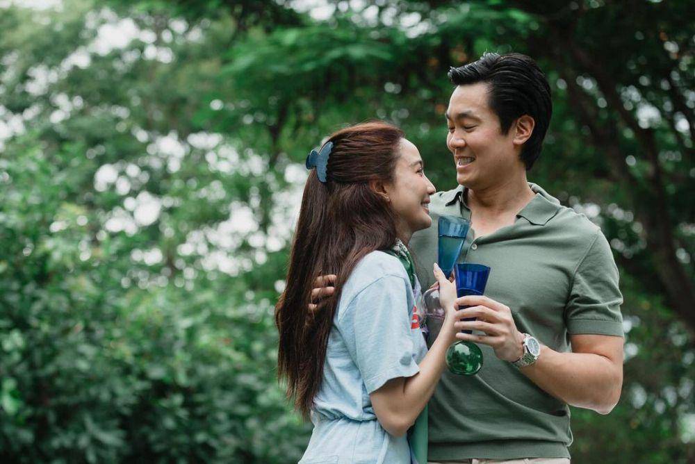 potret lamaran Taew Natapohn dengan pengusaha kaya Thailand (instagram.com/taewaew_natapohn)