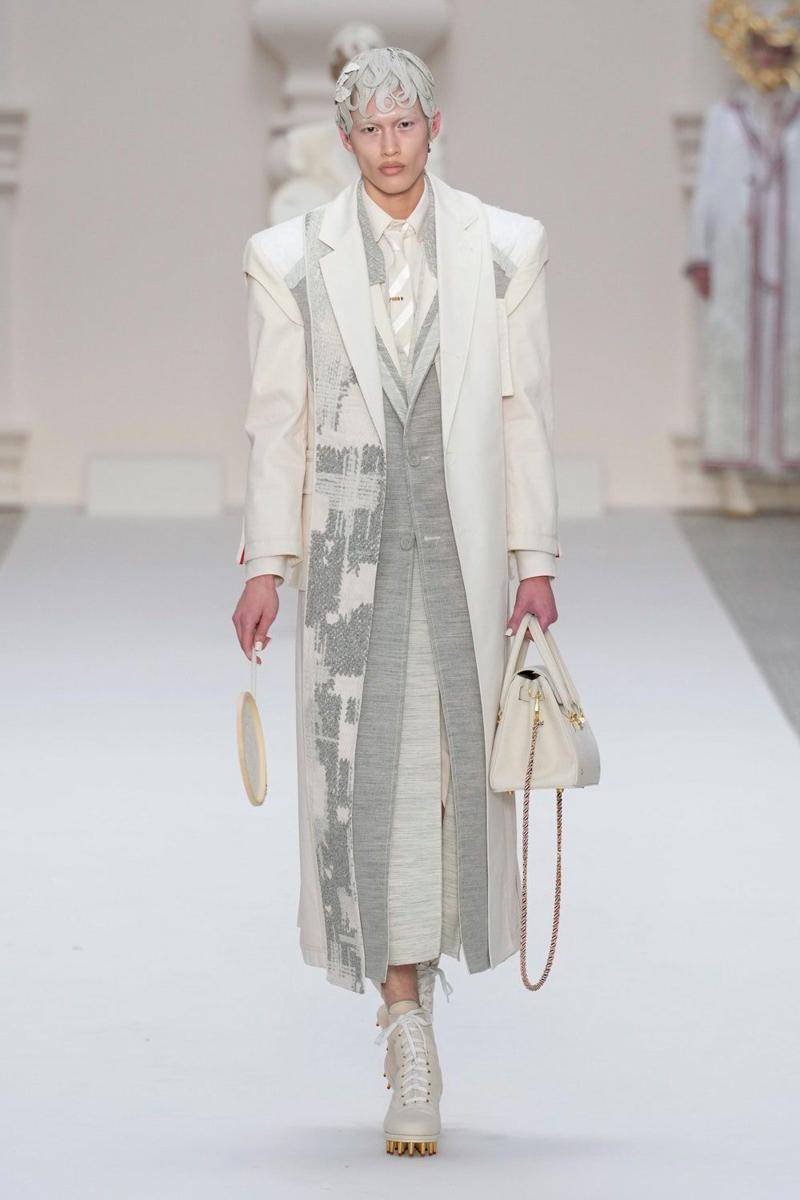 Thom Browne - Couture Fall '24 di Haute Couture Week 2024 (instagram.com/thombrowne)