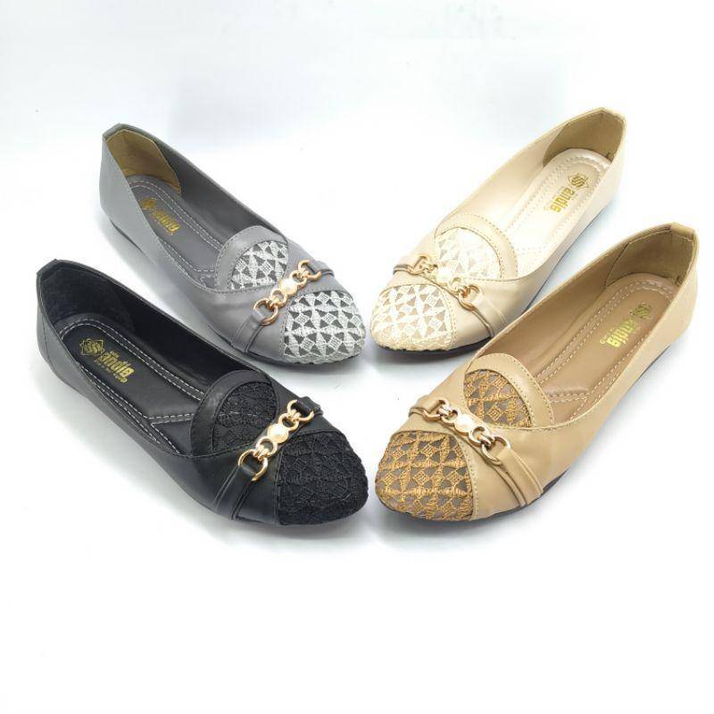 Rekomendasi flatshoes untuk kondangan (Shopee.com/Andas Andis Official Store)