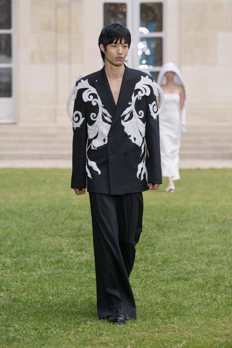 Georges Hobeika Fall '24 di Haute Couture Week 2024 (dok. Georges Hobeika)