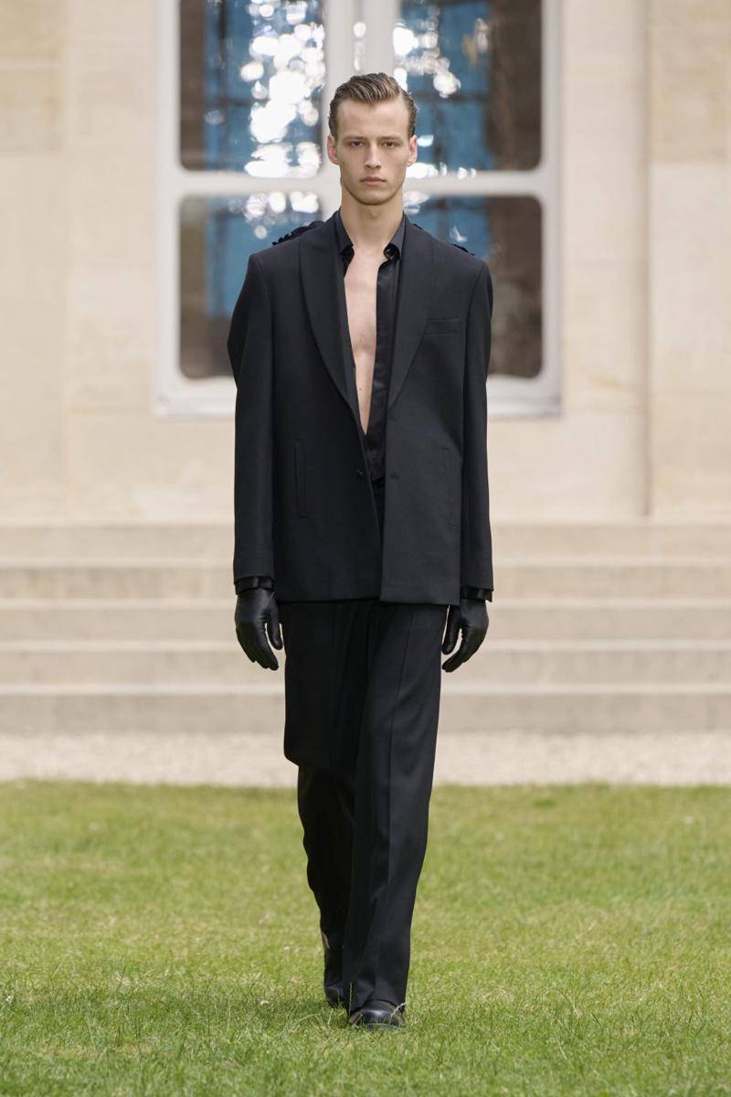Georges Hobeika Fall '24 di Haute Couture Week 2024 (dok. Georges Hobeika)