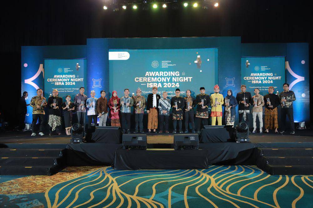 Pertamina Group berhasil memboyong 96 penghargaan dalam ajang Indonesia Social Responsibility Award (ISRA) 2024 yang diselenggarakan pada Kamis (27/6) di Solo, Jawa Tengah. (Dok. Pertamina)