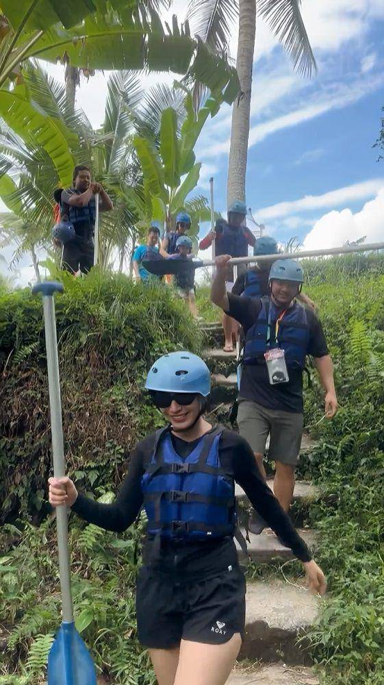 potret keluarga Chelsea Olivia rafting di Bali (instagram.com/chelseaolivia)