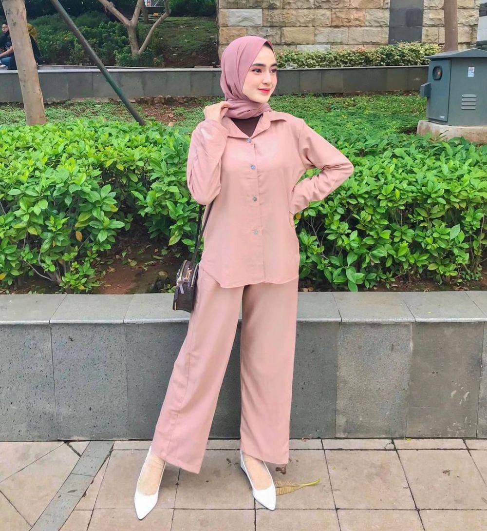 OOTD Aida Selvia. (instagram.com/aidaselvia)