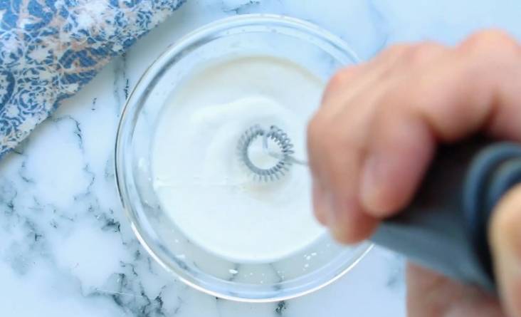 ilustrasi membuat cream foam (youtube.com/LCA)