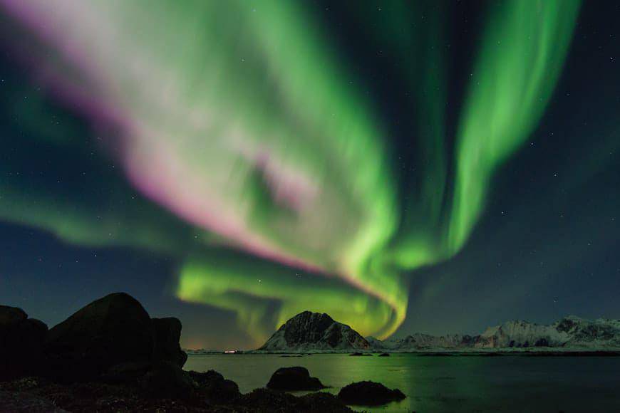 ilustrasi aurora (unsplash.com/Johannes Groll)