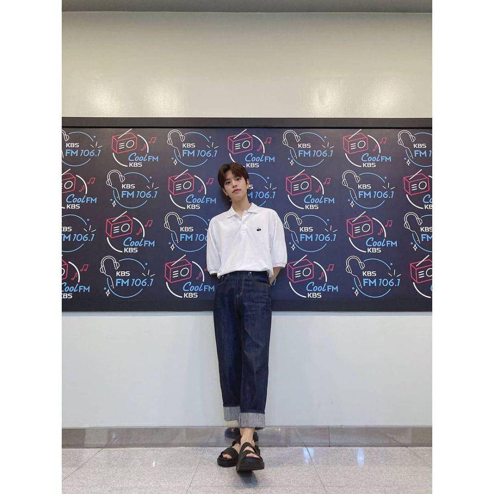 polo shirt ala Seungmin Stray Kids (instagram.com/realstraykids)