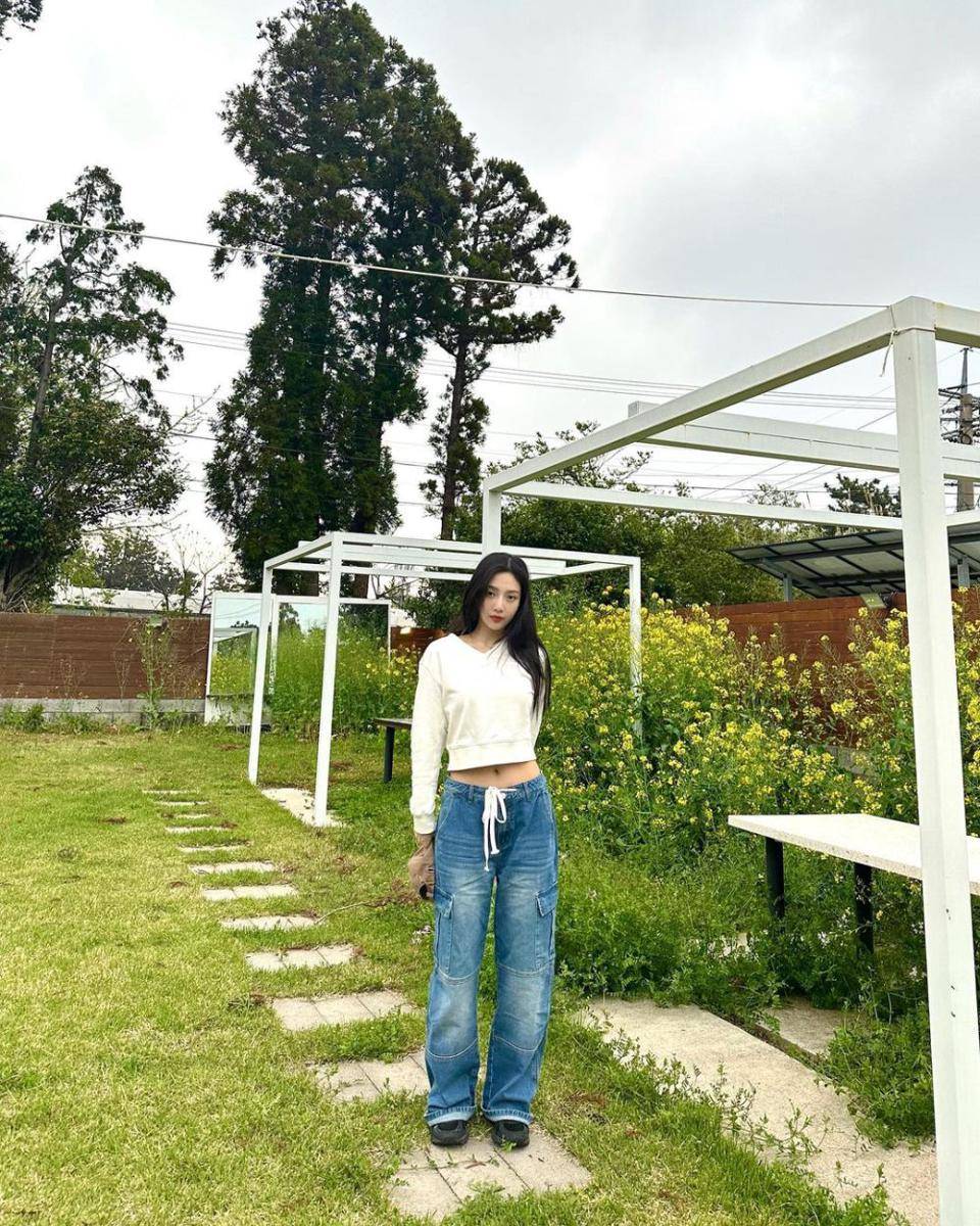 ide padu padan daily outfit dengan jeans (Instagram.com/_imyour_joy)