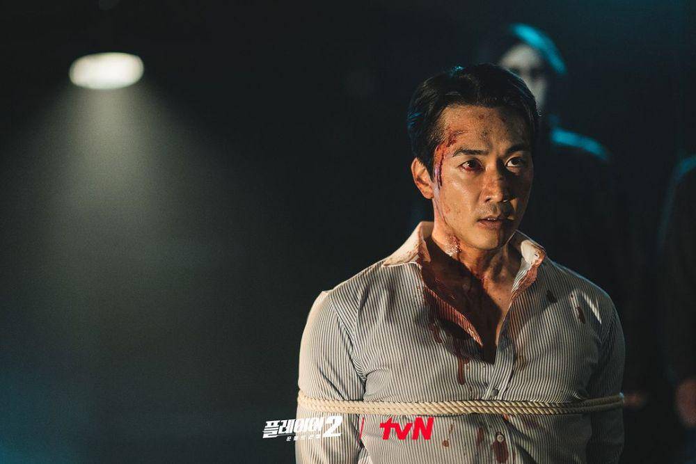 Song Seung Heon di drama The Player 2: Master of Swindlers (instagram.com/tvn_drama)