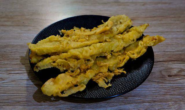 ilustrasi pisang goreng (vecteezy.com/Ricky Kurniawan)