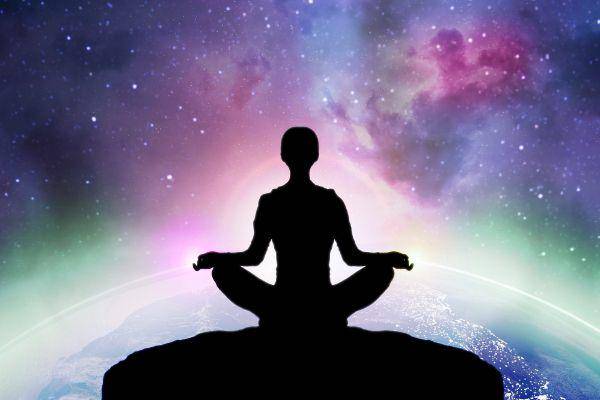 ilustrasi energi spiritual yang kuat (Freepik.com/freepik)