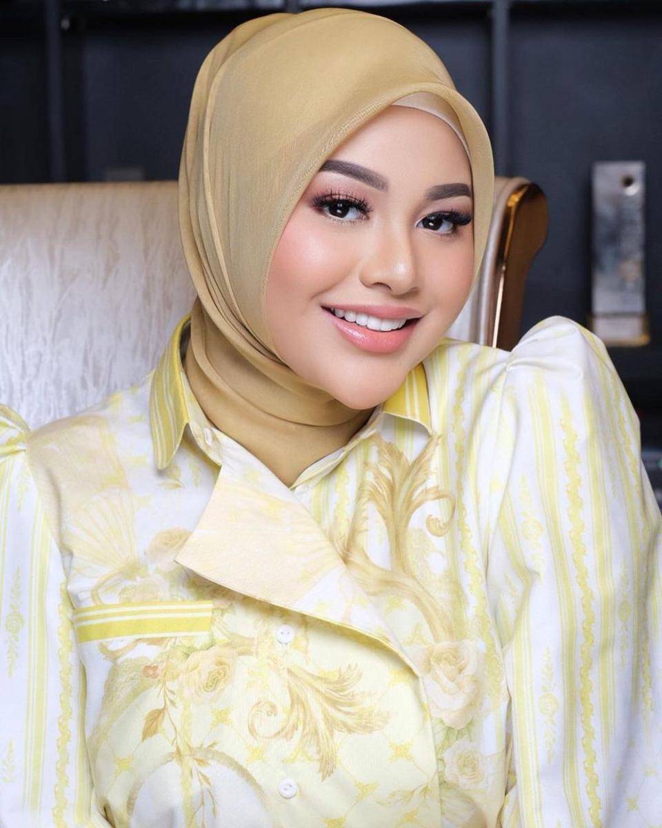 ide makeup ke acara resmi ala Aurel Hermansyah (instagram.com/aurelie.hermansyah)