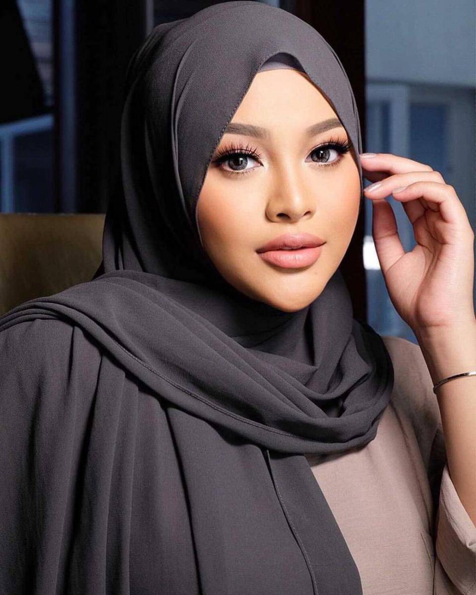 ide makeup ke acara resmi ala Aurel Hermansyah (instagram.com/aurelie.hermansyah)