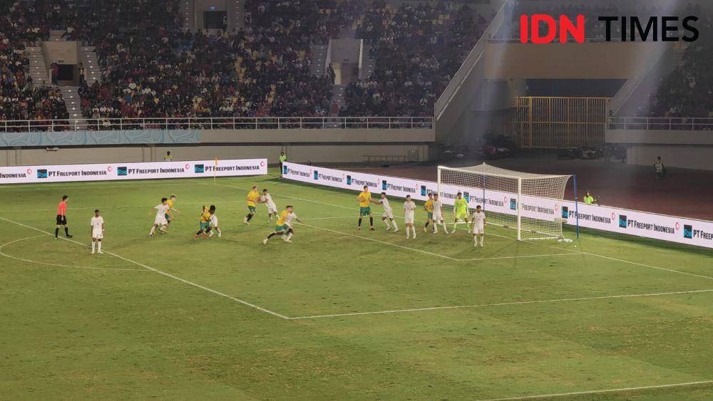 Pertandingan Indonesia U16 vs Australia U16 di Stadion Manahan, Solo. (IDN Times/Larasati Rey)