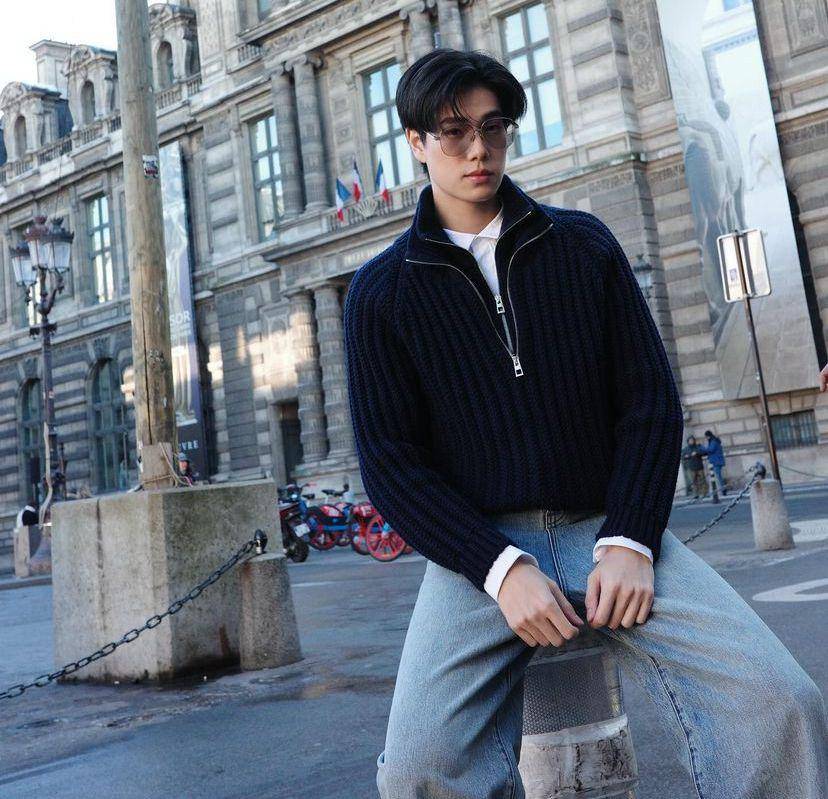 potret Phuwin Tangsakyuen dalam balutan LOEWE (instagram.com/phuwintang)