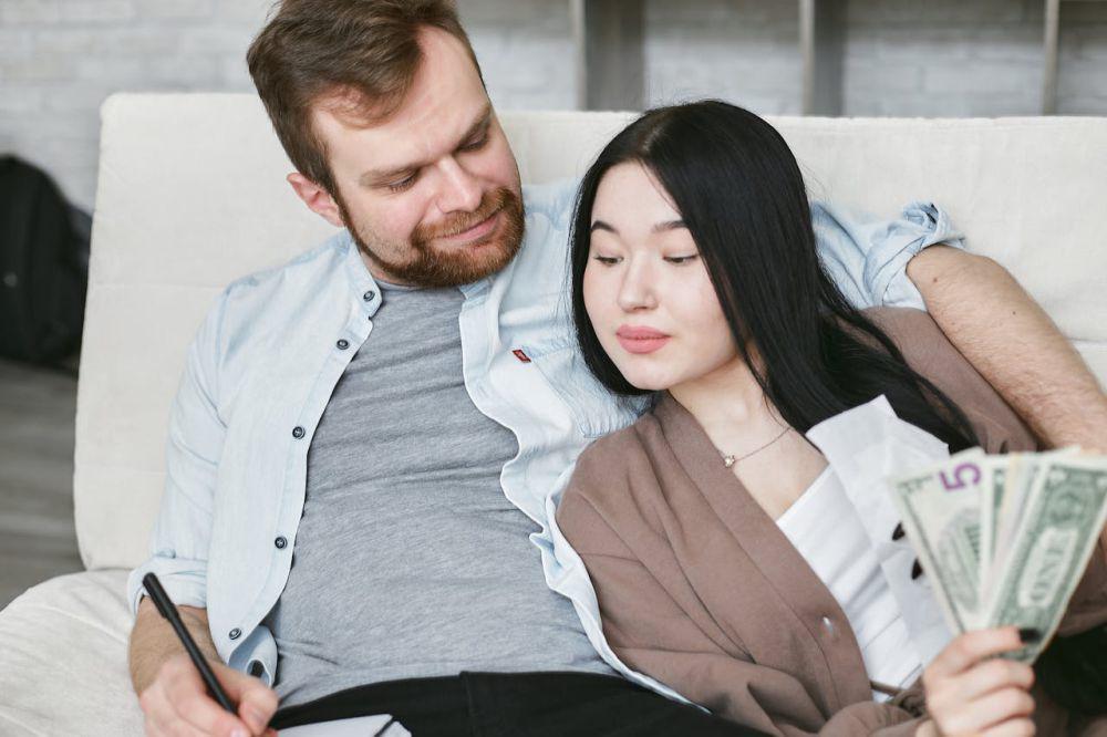5 Alasan Kenapa Istri Harus Mampu Menghasilkan Uang Sendiri