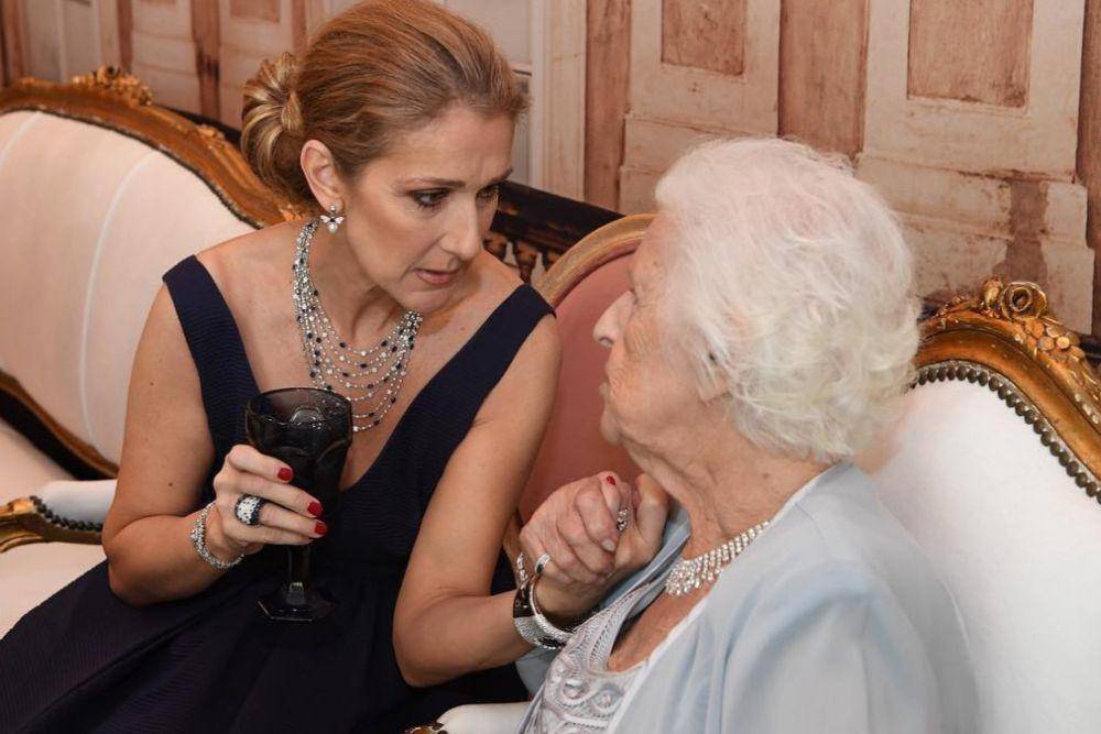 potret Celine Dion dan ibunya oleh Denise Truscello (instagram.com/celinedion)