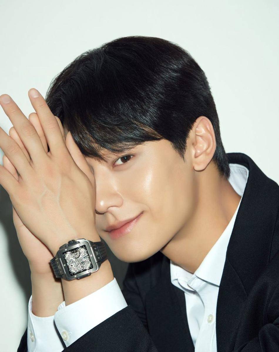 Lee Do Hyun (instagram.com/ldh_sky)