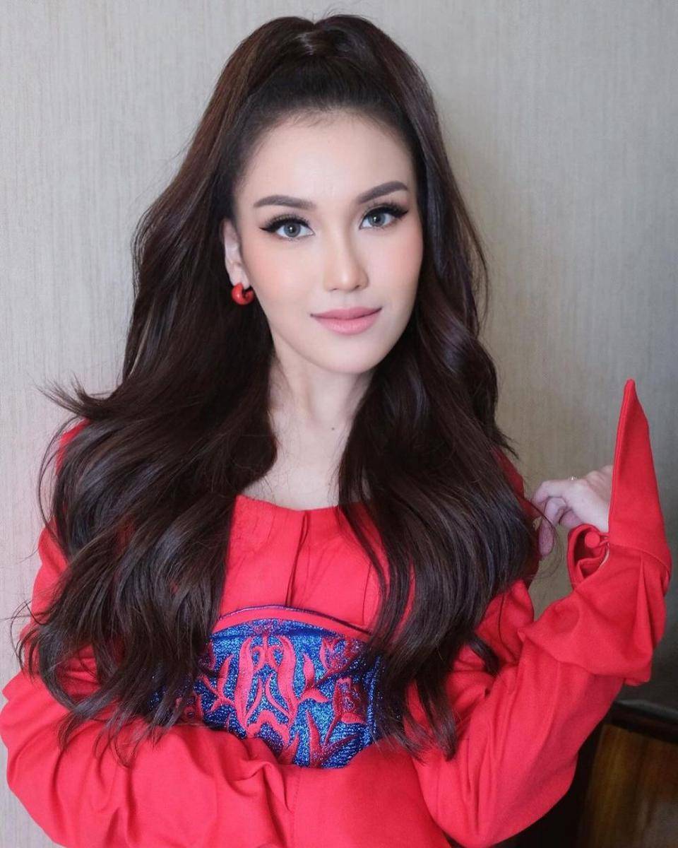 Ayu Ting Ting (instagram.com/ayutingting92)