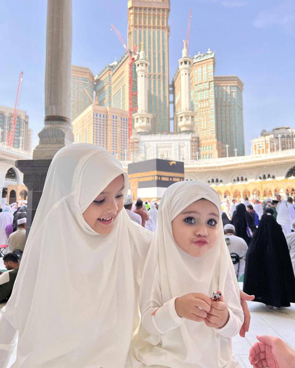 potret Shireen dan Shakira jalani ibadah umrah (instagram.com/hamidahrachmayanti)