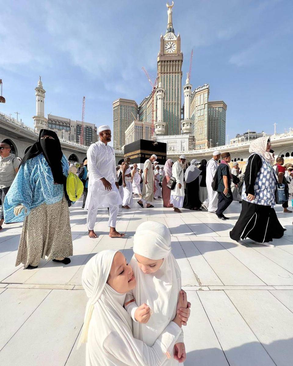 potret Shireen dan Shakira jalani ibadah umrah (instagram.com/hamidahrachmayanti)