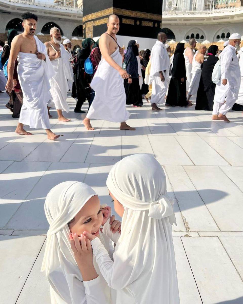 potret Shireen dan Shakira jalani ibadah umrah (instagram.com/hamidahrachmayanti)