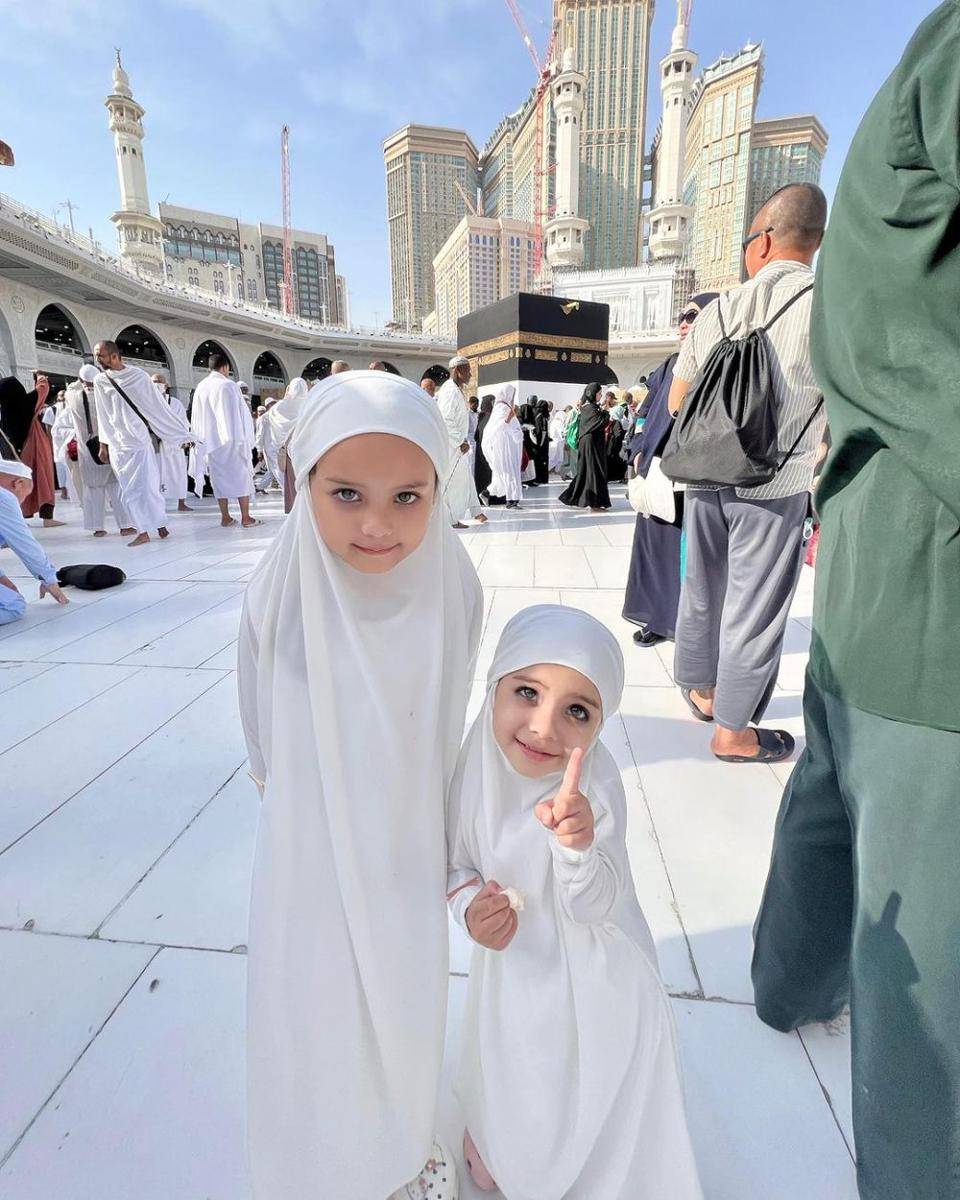 potret Shireen dan Shakira jalani ibadah umrah (instagram.com/hamidahrachmayanti)