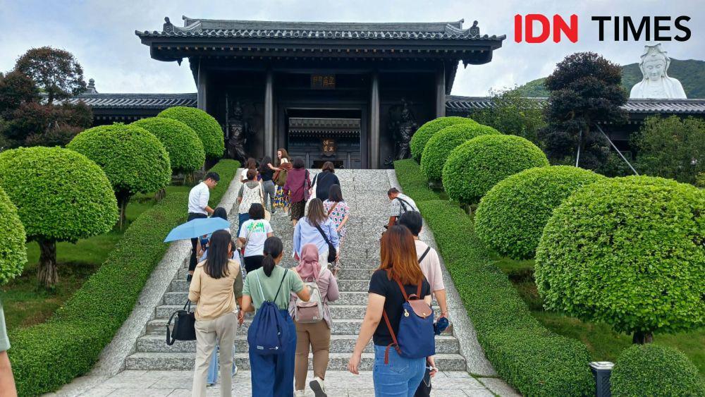 Mencari Kedamaian Hati di Kuil Tsz Shan Hong Kong