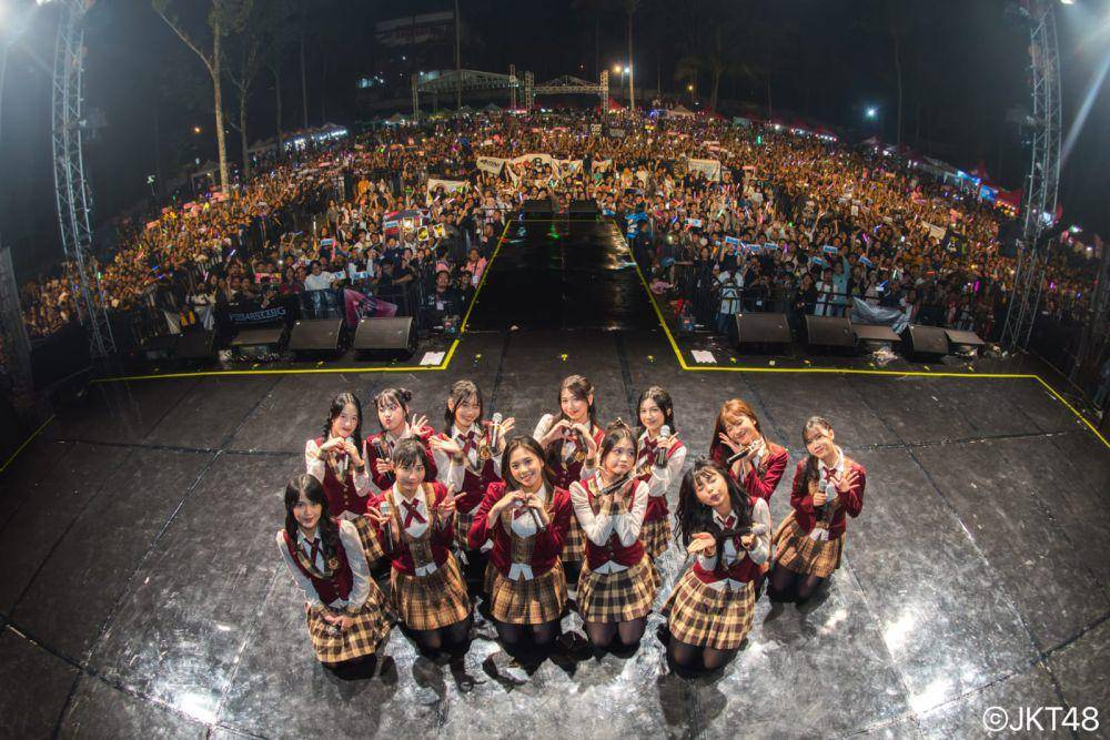 Member JKT48 (x.com/officialjkt48)