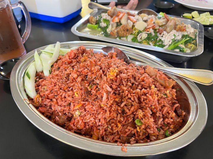 5 Nasi Goreng Merah Enak di Makassar untuk Kulineran Malam