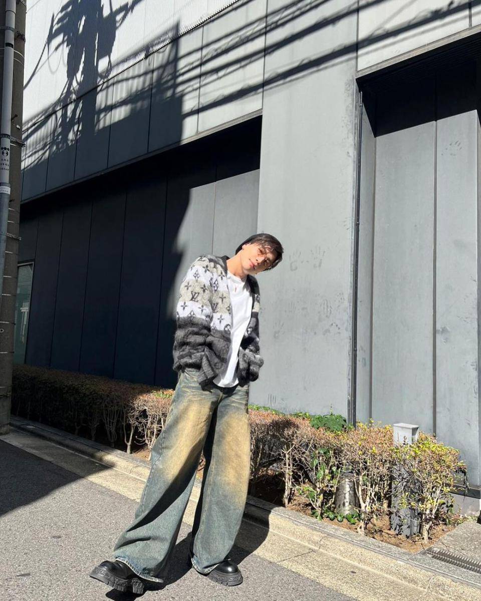 OOTD celana jeans ala Takanori Iwata (instagram.com/takanori_iwata_official)