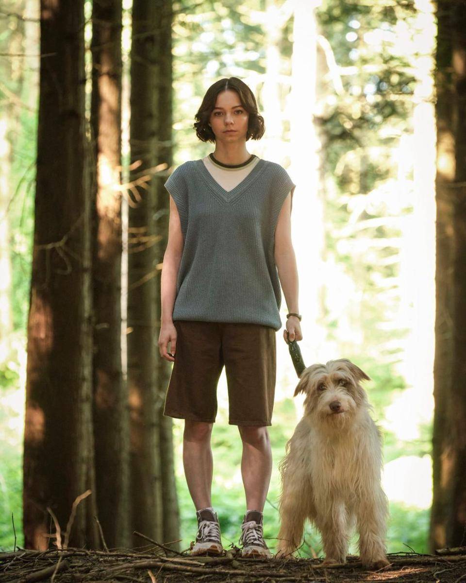 Emma Myers sebagai Pip di A Good Girl's Guide to Murder (instagram.com/agoodgirlsguidetv)