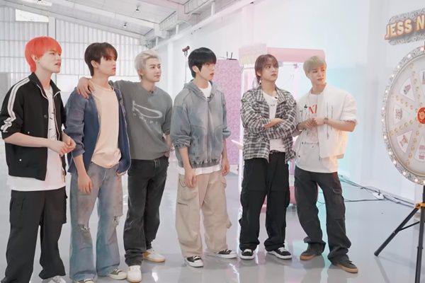 9 Potret Sisca Kohl Bagi-Bagi Hadiah Mewah untuk NCT Dream, Ada iPhone