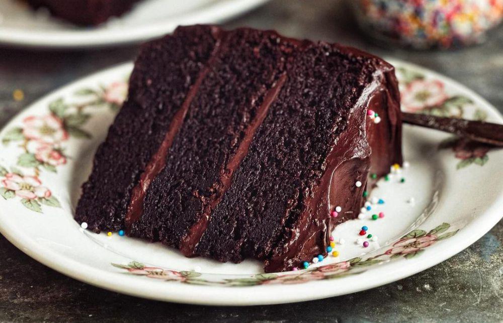 Resep Nuttela Layer Cake yang Legit, Lembut, dan Lumer di Lidah