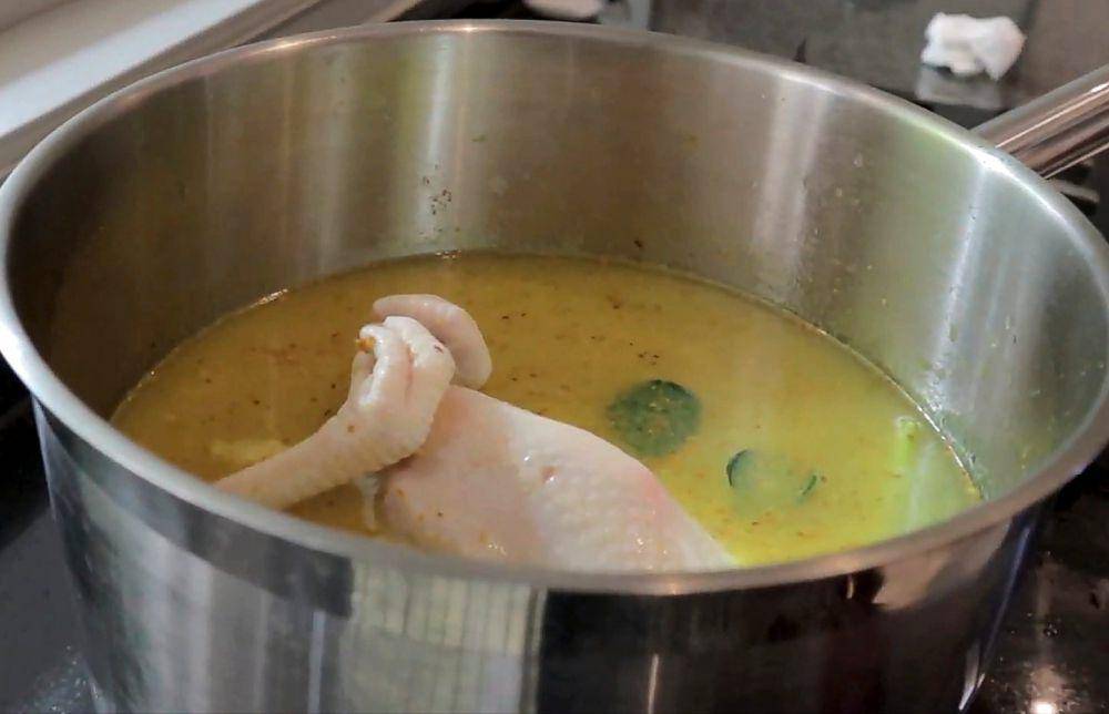 ilustrasi memasak soto ayam kesuna cekuh (youtube.com/Marketeers TV)