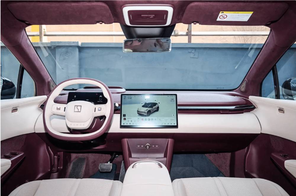 Interior Zeekr X 2025 (Carnewschina)