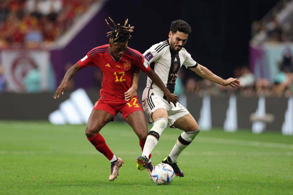 Spanyol melawan Jerman di fase grup Piala Dunia 2022. (uefa.com)