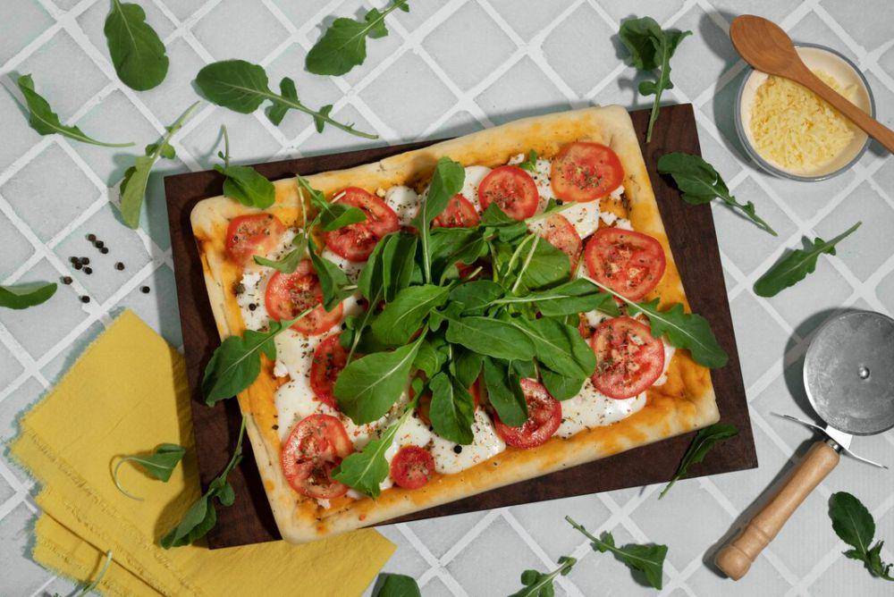 ilustrasi pizza sehat (freepik.com/freepik)