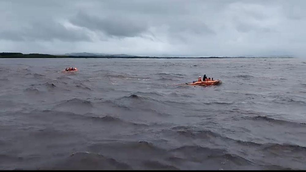 Jatuh dari Kapal, Nelayan di Sinjai Belum Ditemukan