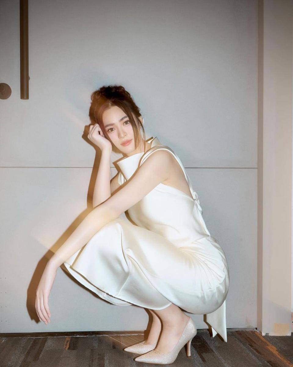 profil Lingling Kwong (instagram.com/linglingkwong)