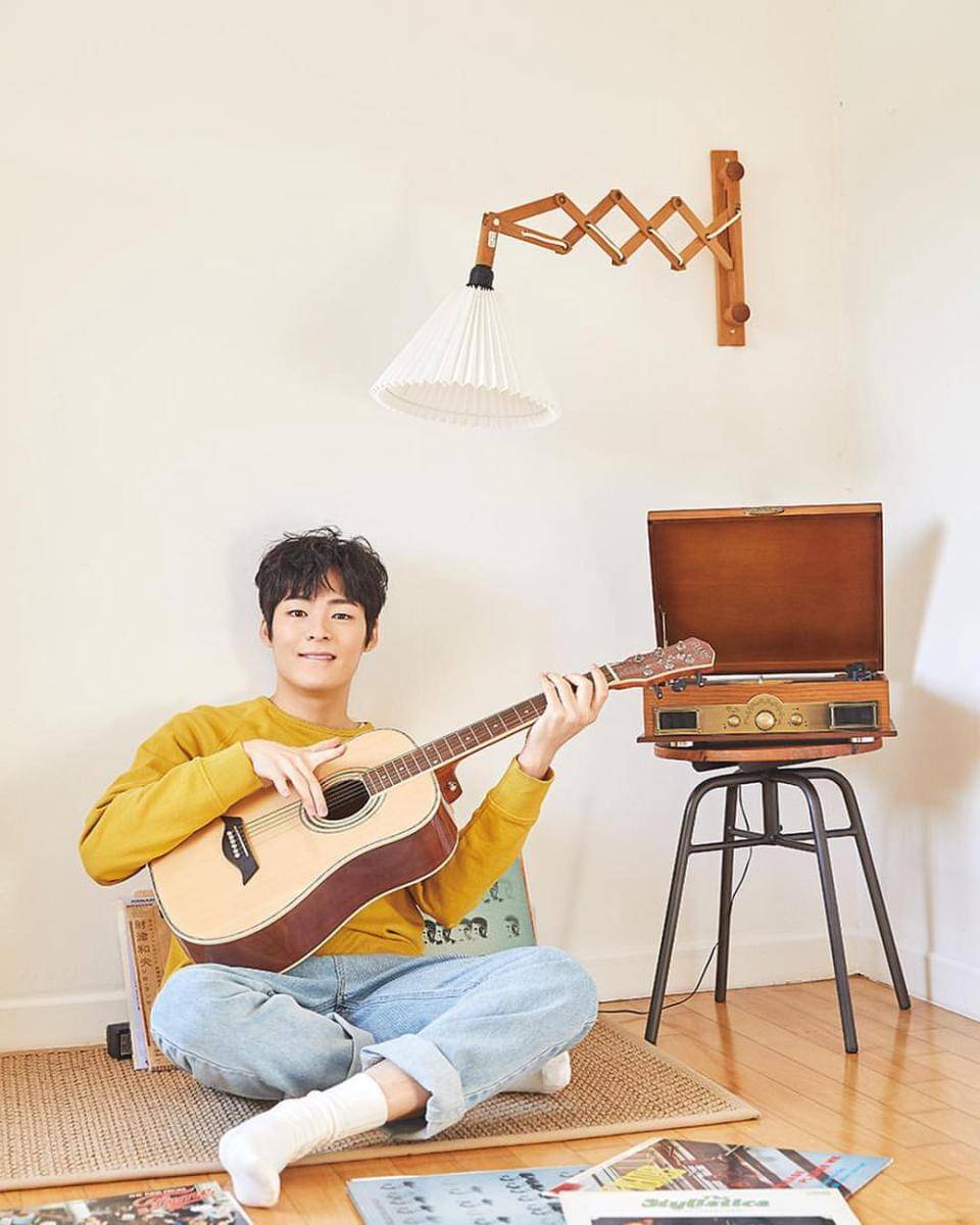 OOTD ala Song Heon Hee (instagram.com/songgeonhee)