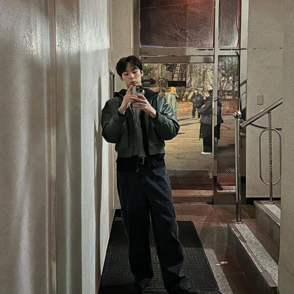 OOTD ala Song Heon Hee (instagram.com/songgeonhee)