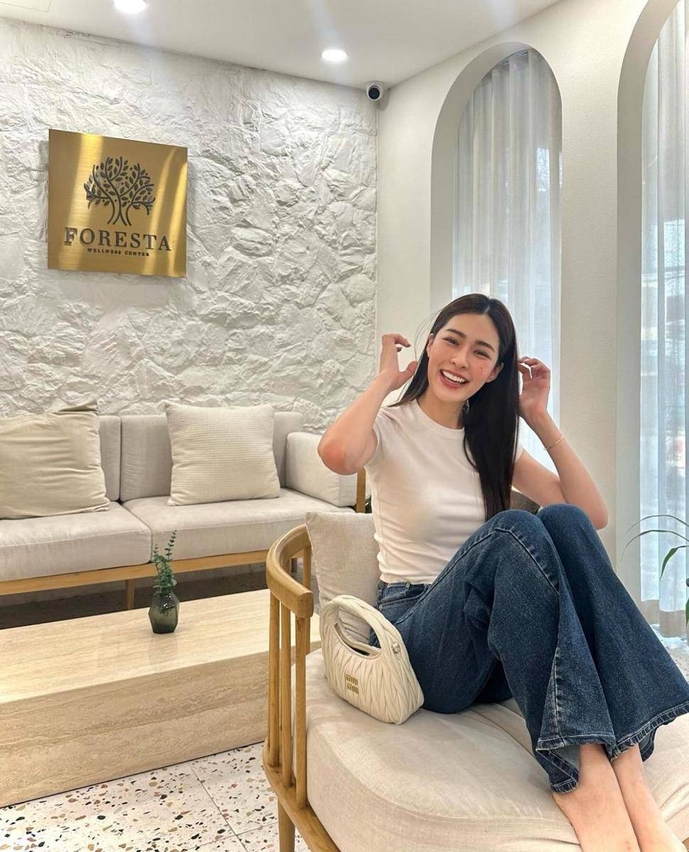 profil Lingling Kwong (instagram.com/linglingkwong)