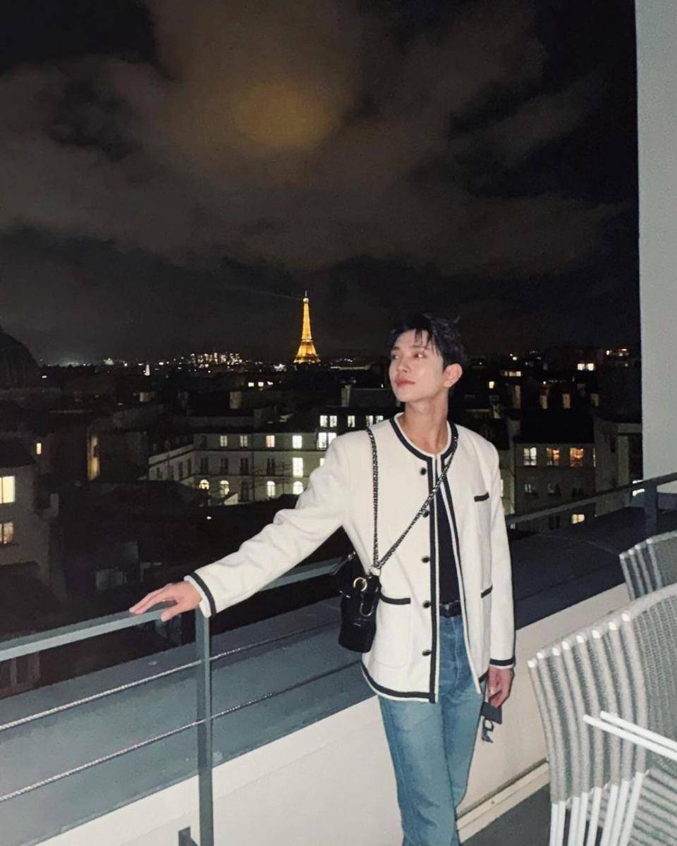 Joshua SEVENTEEN (instagram.com/joshu_acoustic)