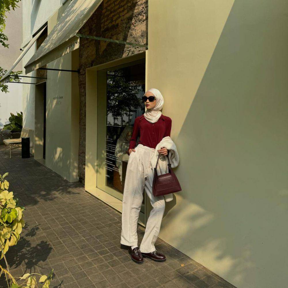 outfit merah Sadrina Octadelya (instagram.com/sadrinaoctadelya)