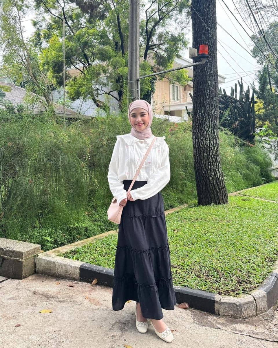 Tania Dewi (instagram.com/taniaaa.dn)