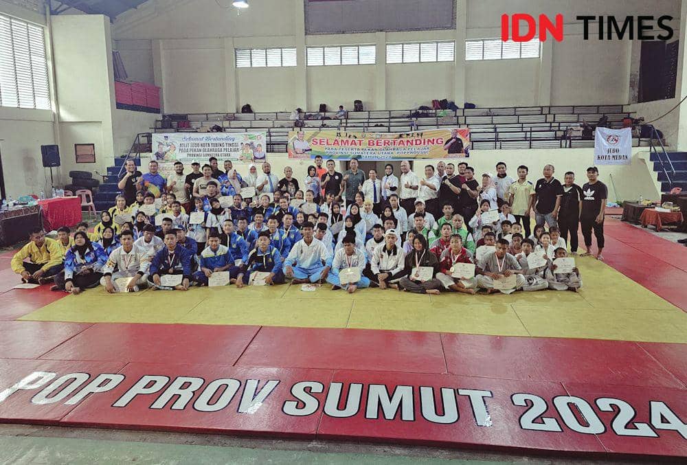 Para peserta Porprov Sumut 2024 cabor judo (IDN Times/Doni Hermawan)
