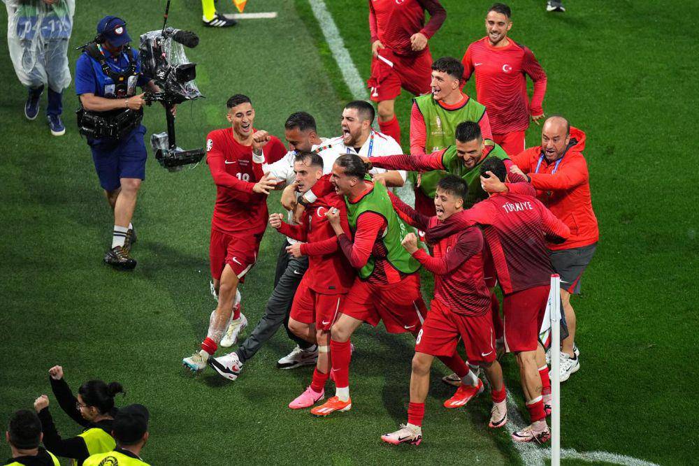 Pemain Turki merayakan gol Muhammed Kerem Aktürkoğlu pada laga lawan Georgia di Euro 2024. (instagram.com/millitakimlar)