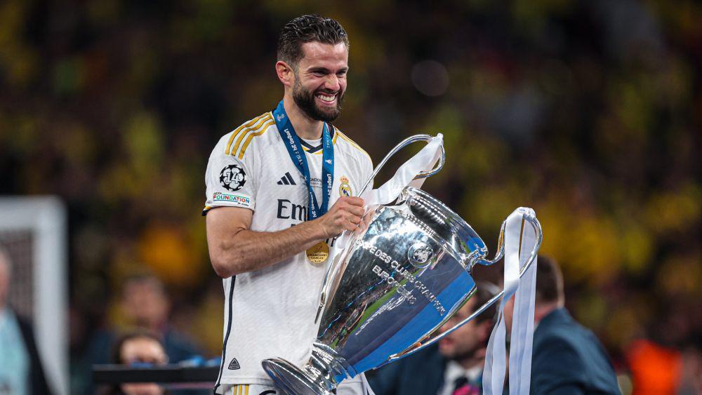 Koleksi Trofi Nacho Fernandez selama Membela Real Madrid, Gemilang!